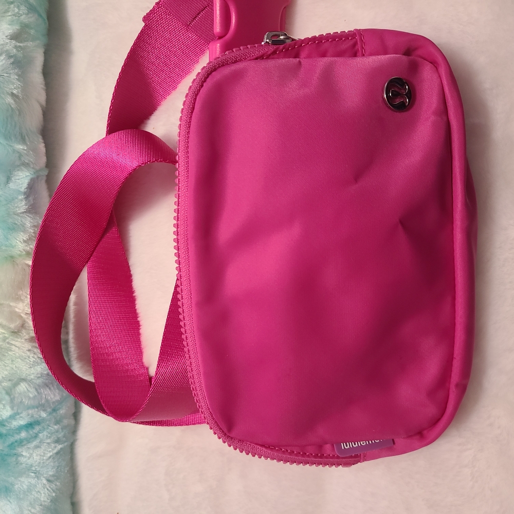 Lululemon Sonic Pink Crossbody Bag